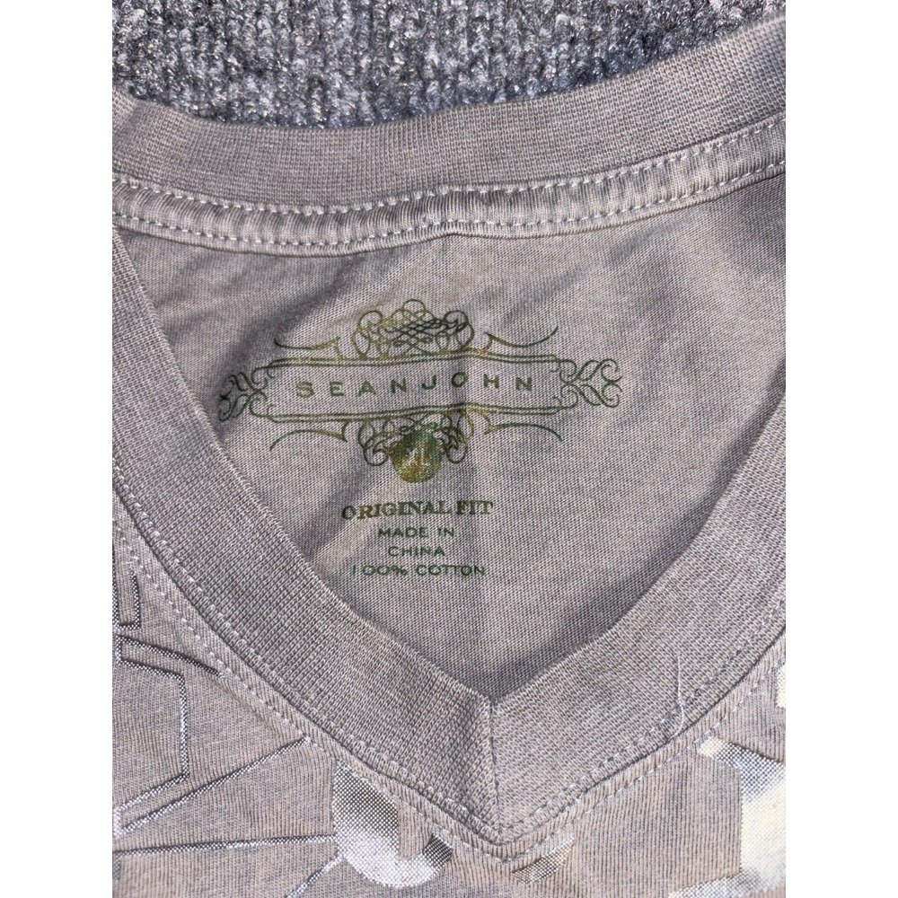 Sean John Tee Shirt Men XL Brown 100% Cotton Orignal Fit Short Sleeve Rib V Neck - Picture 4 of 7